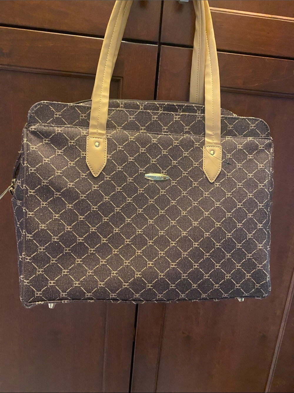 Pierre Cardin Overnight Bag NWOT 16"W x 12"H x